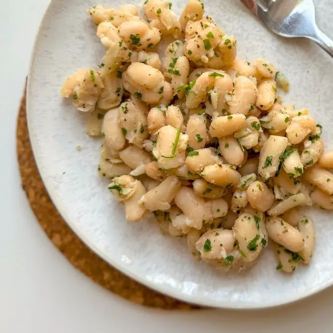 Alubias al ajillo (150gr.)