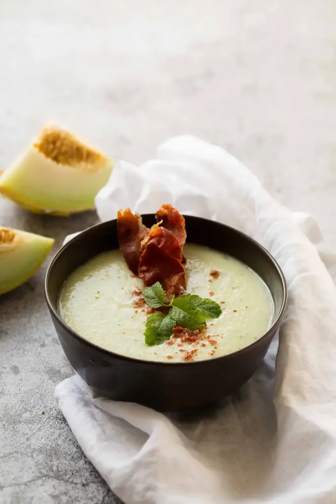 Sopa fría de melón con jamón (250gr.)